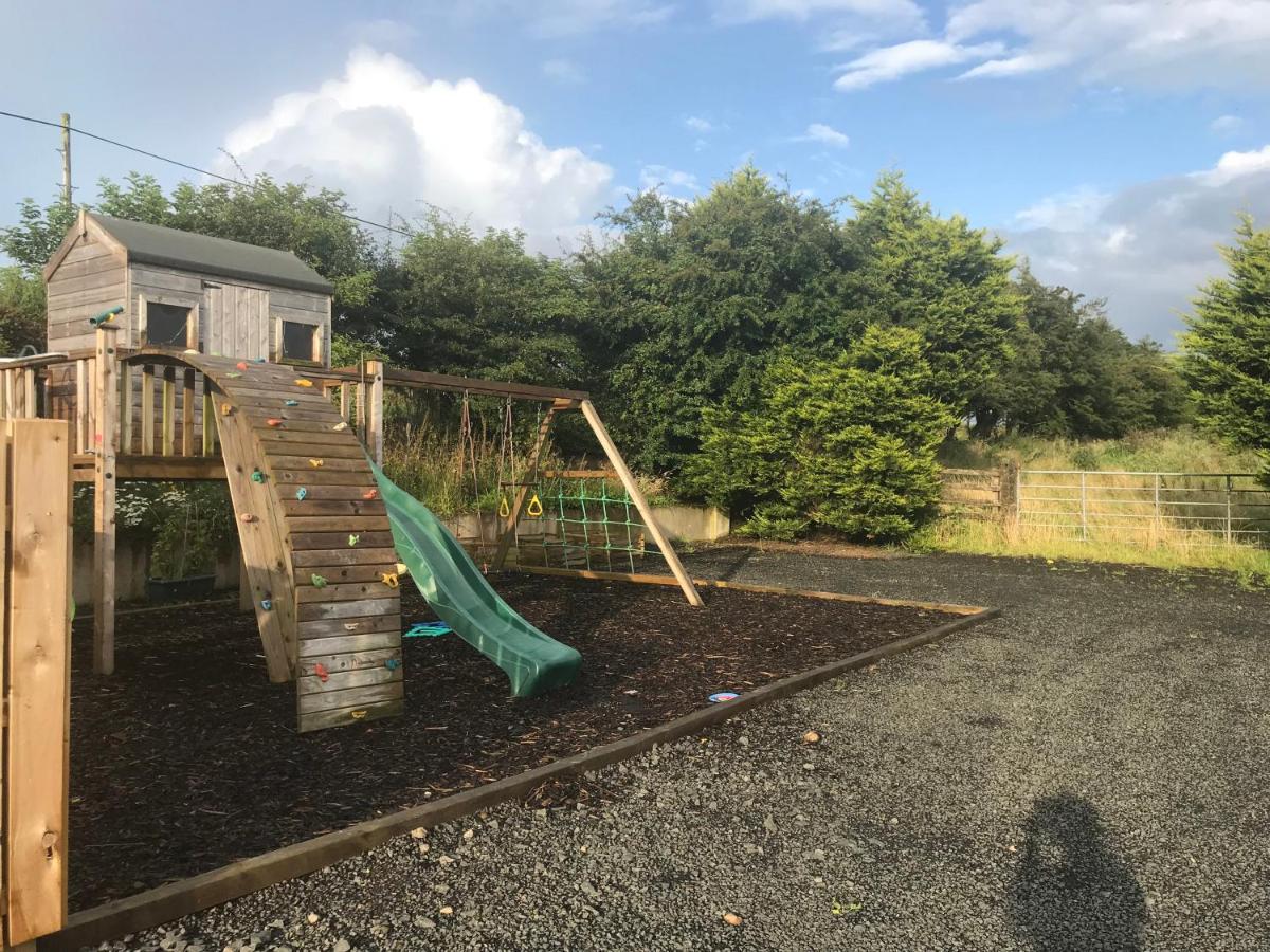 Deerfin Rentals Private Chalet With Hot Tub Ballymena Luaran gambar